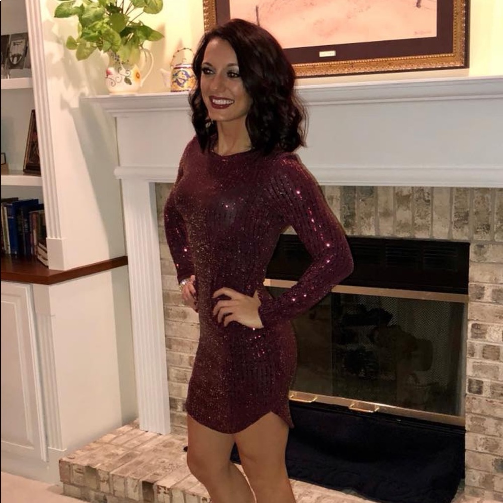 Burgundy Stretchy Sequence Cocktail Dress